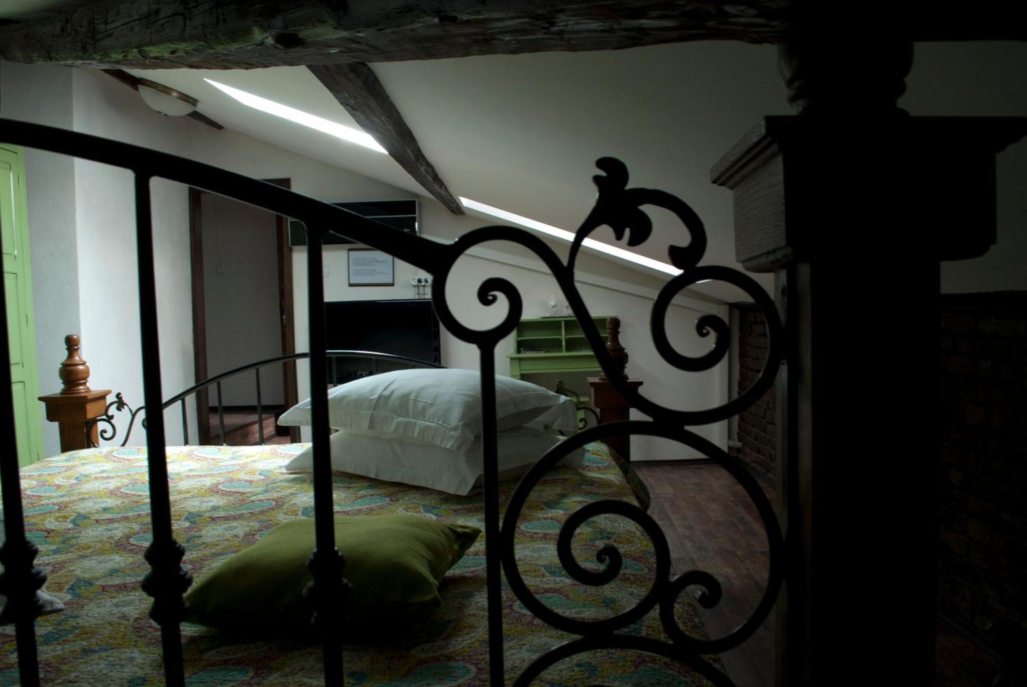 Residenza Dutzu-Boutique Hotel Браїла Екстер'єр фото